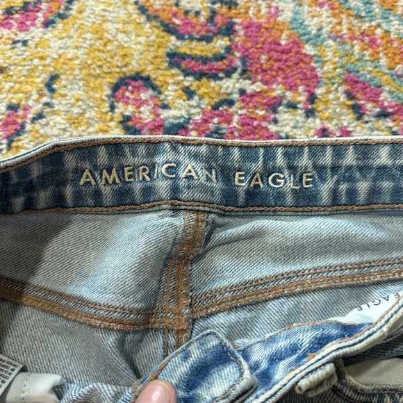 American eagle mom straight Jean distressed size 2 regular - Picture 2 of 5